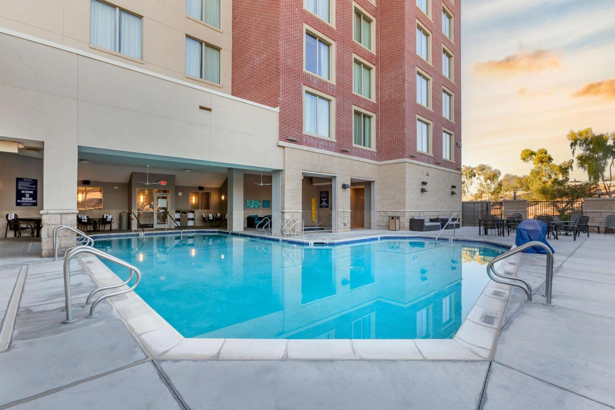 Drury Plaza Hotel Phoenix Tempe Buitenkant foto